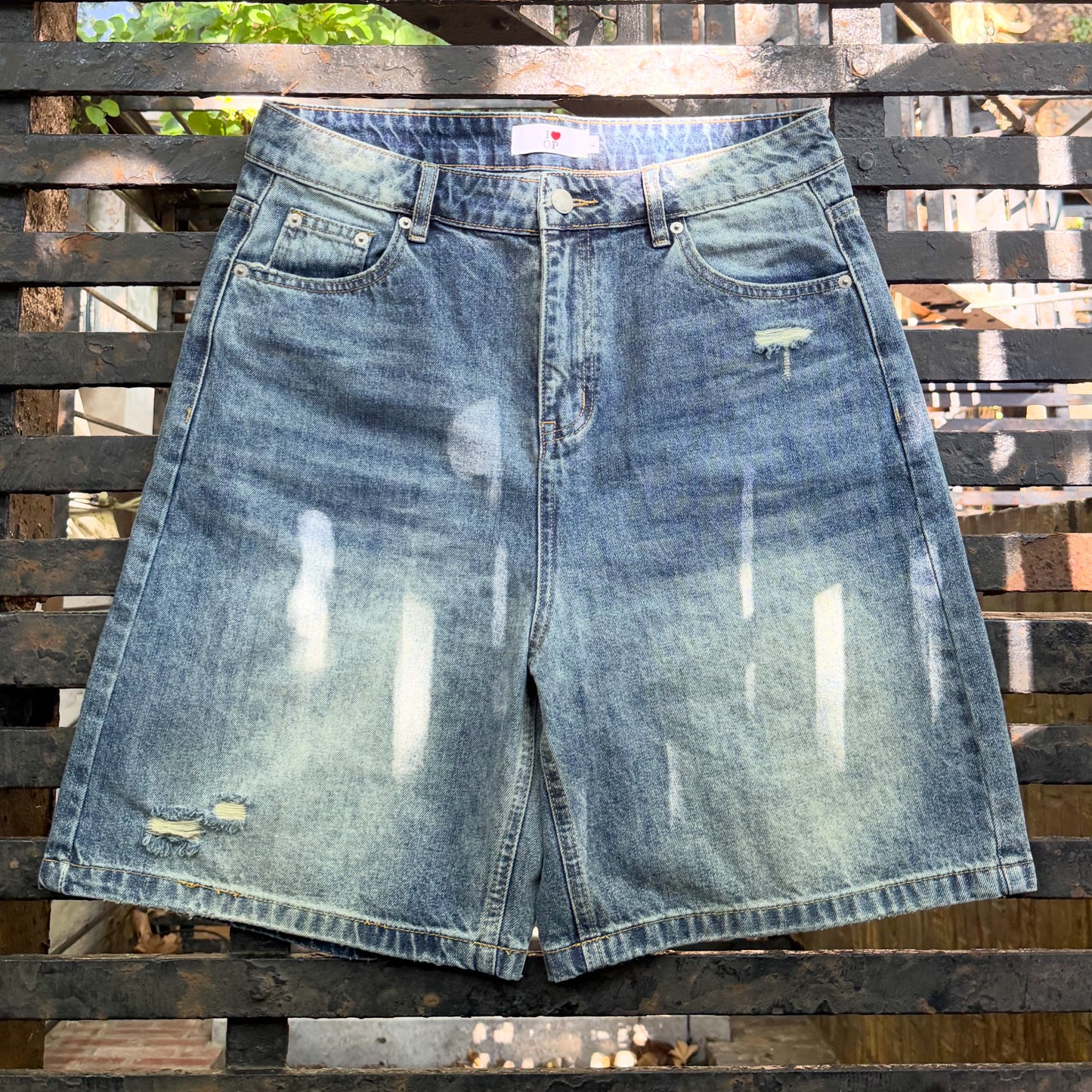 Crest, short