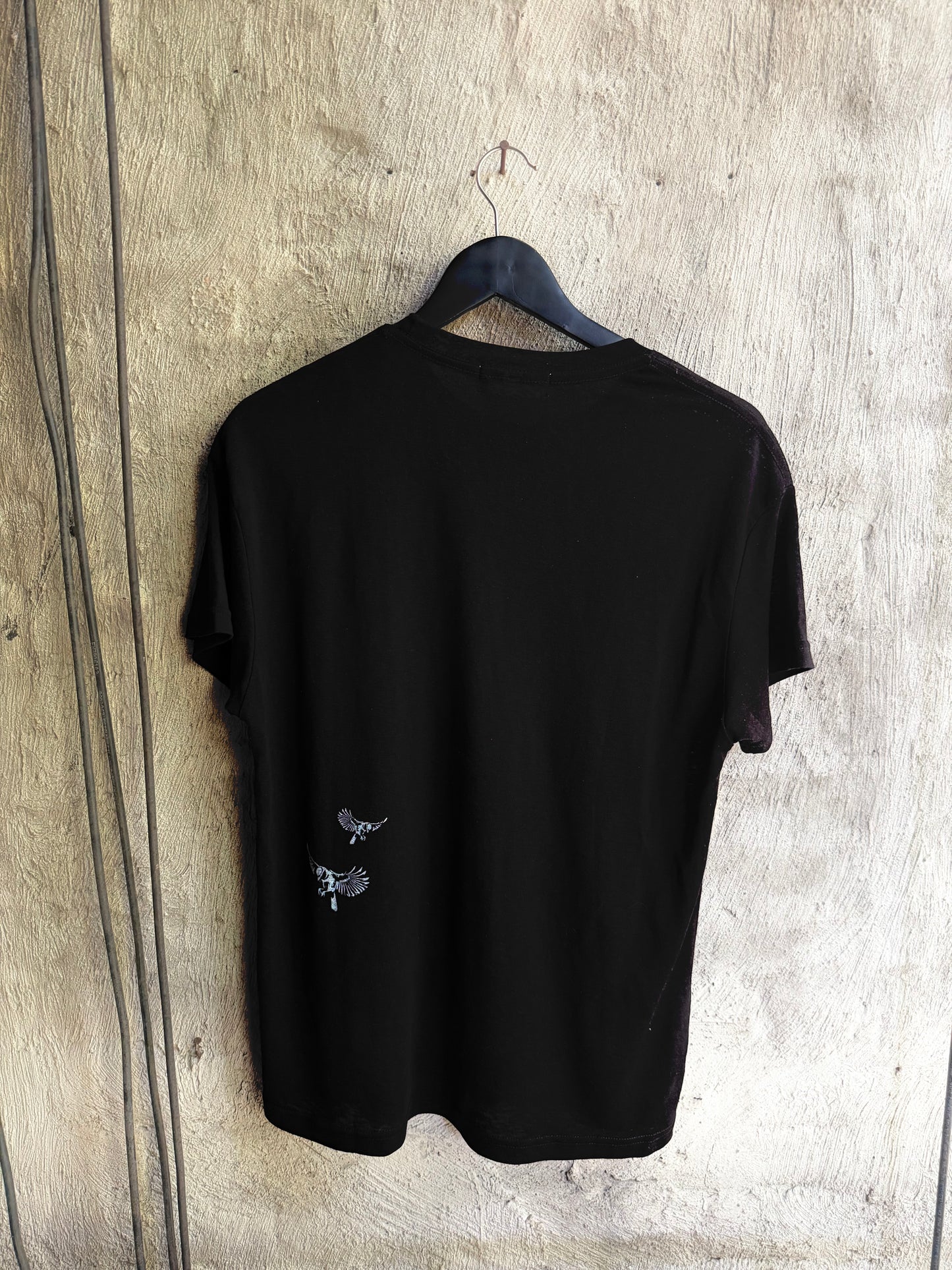 Wings, tee