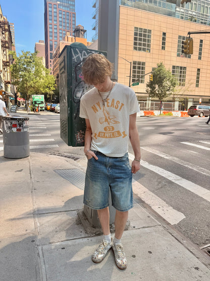 NY' East, tee